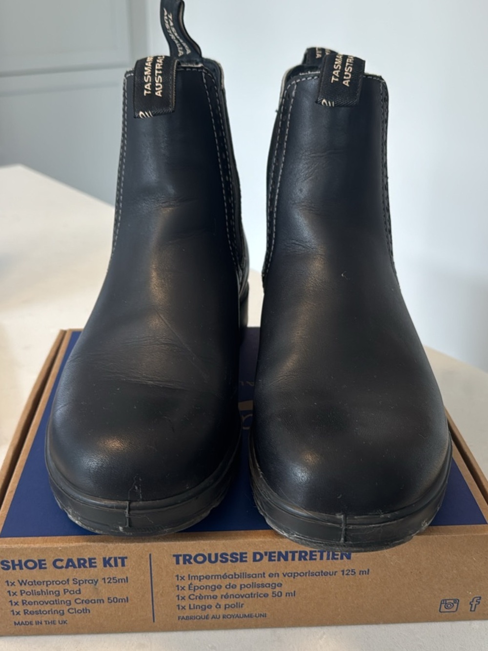 Blundstone Black Leather Chelsea Ankle Boots
